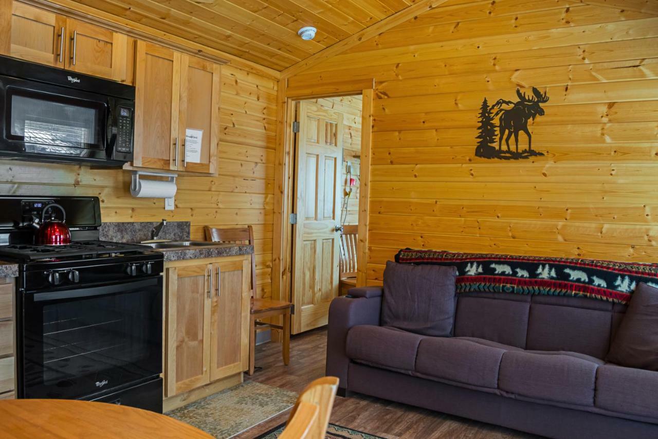 Bend-Sunriver Camping Resort Cottage 1 Bagian luar foto